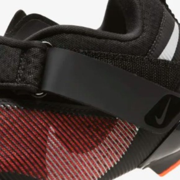 Nike Spin Shoes - Picture 6 of 10